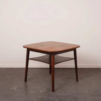 Table basse en noyer