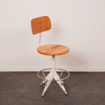 Chaise d'atelier style Industriel
