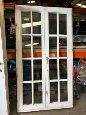 Porte fenêtre en bois