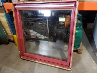 Velux bordeaux en bois