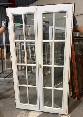 Porte fenêtre en bois