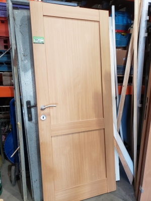 Porte en bois pleine
