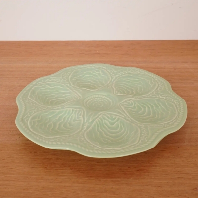 Assiette de présentation à huitres en barbotine Boch Frères Kéralux vert menthe/vert celadon