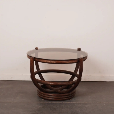 Table basse ronde vintage en bambou et verre fumé