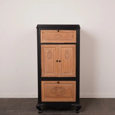 Meuble gramophone en bois aérogommé et peint