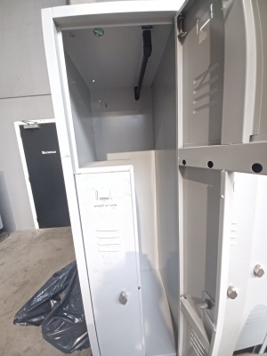 Armoires vestiaire 2p