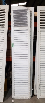 Ancien volet en bois blanc