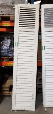 Ancien volet en bois blanc