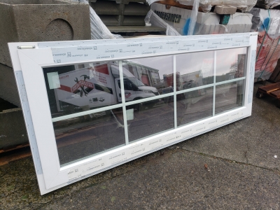 Porte extérieure vitrée en PVC