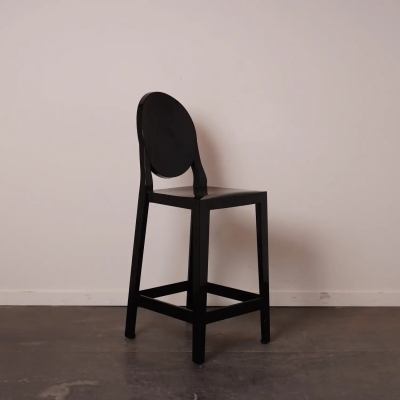 Chaise de bar noir brillant Kartell