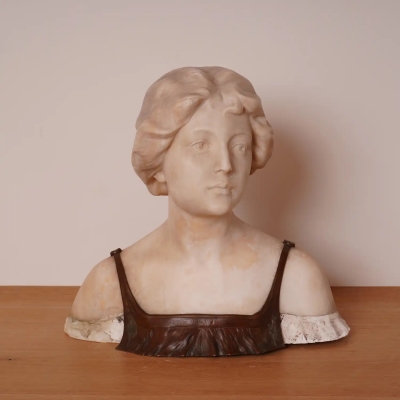 Buste de femme par Saul Fanfani (Italien, 1856-1919)