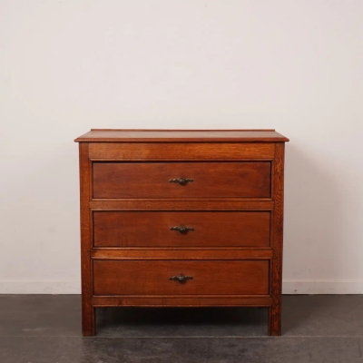 Commode en ch&ecirc;ne
