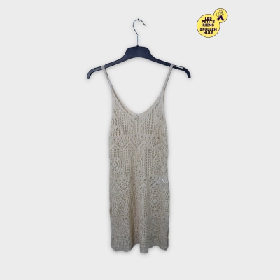 Robe de plage crochetée ajourée beige 