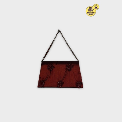 Sac à main bordeaux orné de perles