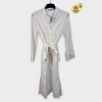 Robe chemise Zara blanche broderie anglaise ceinturée S 🤍