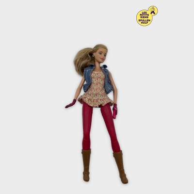 Mattel Barbie poupée avec tenue florale et veste en jean 🌸🌼