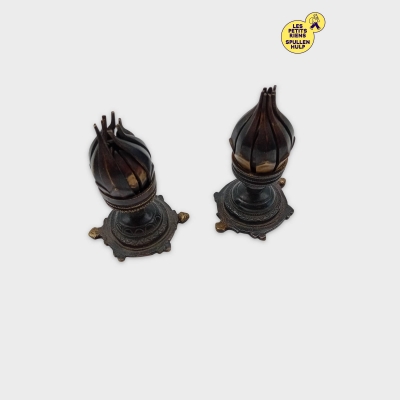 Paire de bougeoirs décoratifs en métal - Bon état