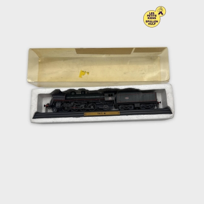 Maquette de train 141-R en très bon état