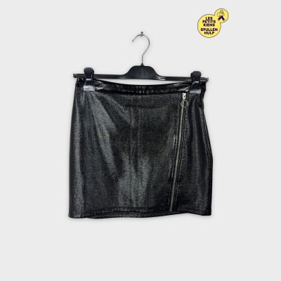 Mini jupe vinyle noire Bershka M aspect cuir zippée