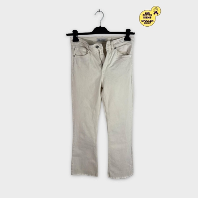 Jean blanc Zara coupe droite bords frangés M / 38 / 10