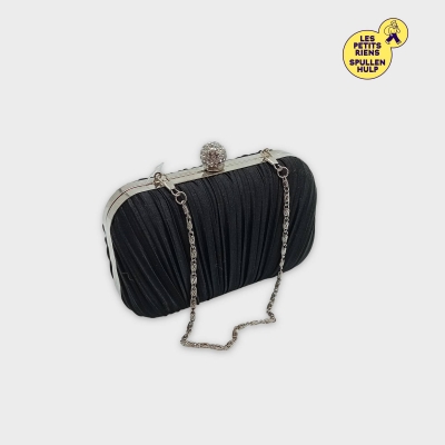 Pochette soirée noire plissée strass chaîne fine argentée