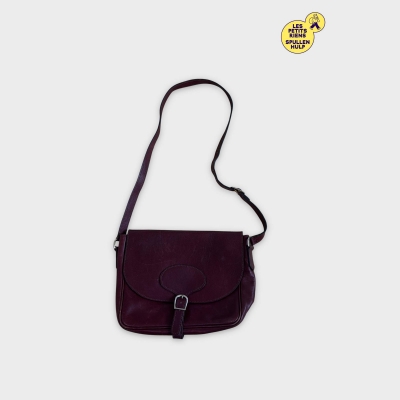 Sac bandoulière en cuir bordeaux élégant