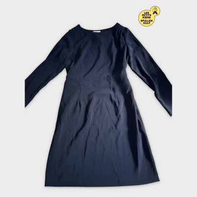 Robe noire Symbiose collection élégante 