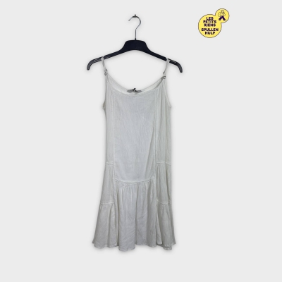 Robe Zara blanche à bretelles 🤍