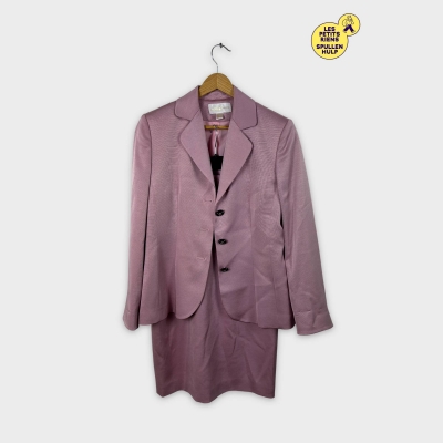 Ensemble tailleur jupe et chaussures Un Jour Ailleurs M 🌸