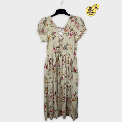 Robe d'été fleurie à lacets 
