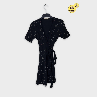 Robe Sessun noire à fleurs M 🌸