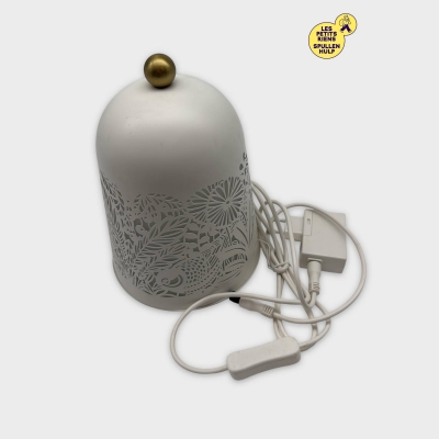 Lampe de chevet Ikea solskur motifs ajourés blanc et or