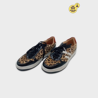 Baskets Vanessa Wu Léopard Noir Vernis Taille 39
