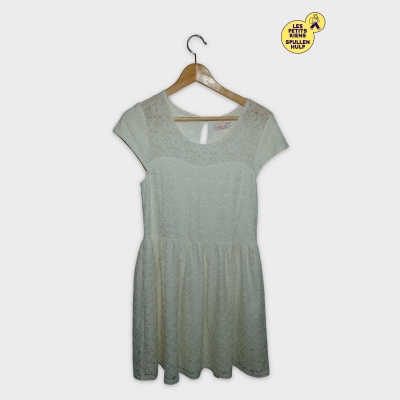 Robe Courte Dentelle Cr&egrave;me Fb Sister Taille L