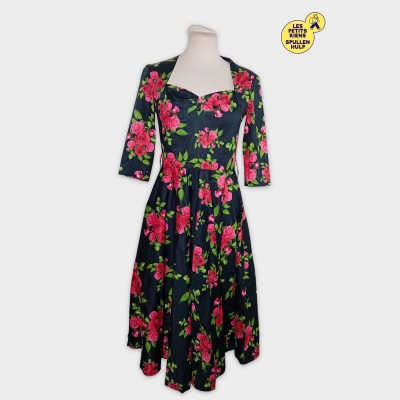 Robe Hell Bunny Vixen Noire Motifs Roses Fleuris Manches Longues