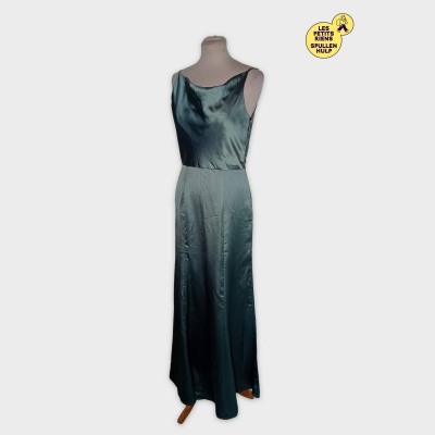 Robe Longue Satinée Bretelles Fines Chi Chi London M
