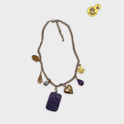 Collier À Breloques Et Pierres Violettes Label Jaune