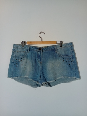 Short En Jean Avec Rivets Métalliques