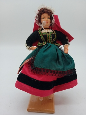 Poupée De Collection Costume Traditionnel