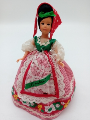 Poupée Folklorique St-hubert Vintage