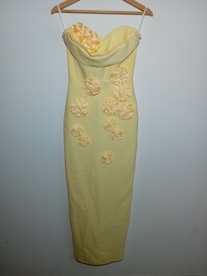Robe Bustier Jaune A Fleurs En Relief