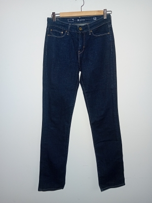 Jean Levis Demi Curve Mid Rise Straight W26