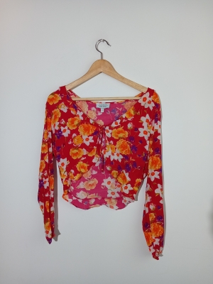 Top fleuri rouge & Other Stories