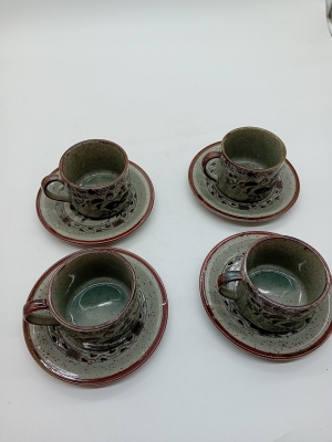 Service De 4 Tasses Et Soucoupes En Gres Vintage