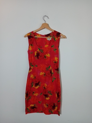 Robe Rouge A Fleurs Tropicales