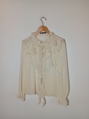 Blouse Aérienne À Volants Zara