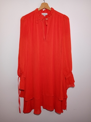 Robe Rouge Fluide & Other Stories