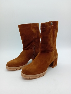 Bottes En Daim Camel Unisa