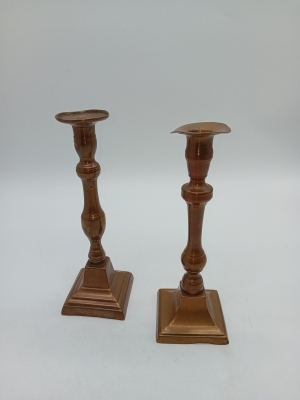 Paire De Bougeoirs Anciens En Laiton