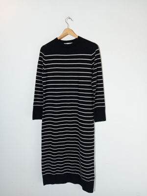 Robe Longue En Maille Ray&eacute;e Zara